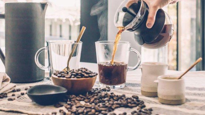 Minuman kopi sebaiknya tidak bersama dengan durian.
