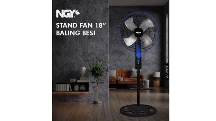 NAGOYA Stand Pedestal Fan dirancang dengan desain elegan dan baling-baling besar.