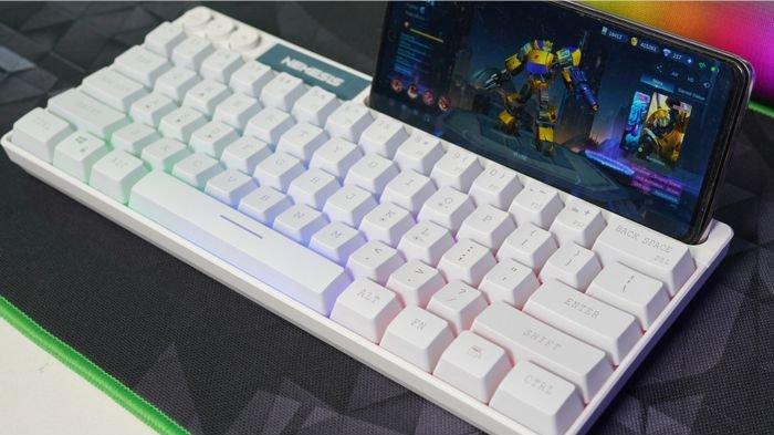 Ilustrasi keyboard eksternal berukuran ringkas