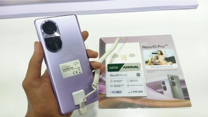 Susunan lensa dalam modul elips yang bertengger di punggung belakang OPPO Reno10 Pro 5G