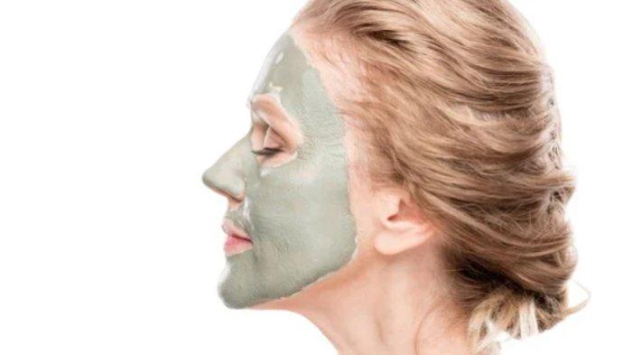 Ilustrasi menggunakan clay mask terlalu lama.