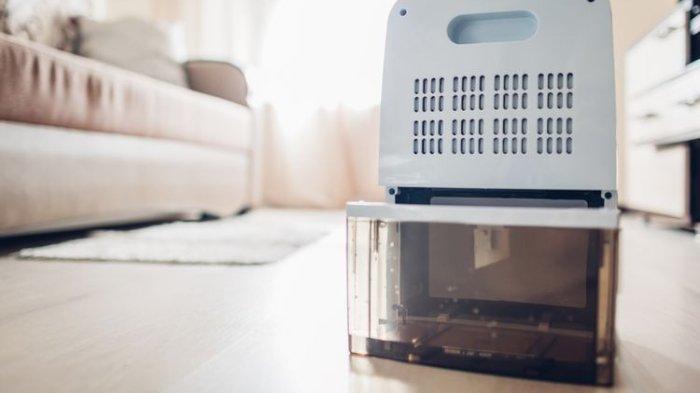Penting untuk membersihkan dehumidifier secara berkala untuk menjaga performa dan masa pakai lebih lama.