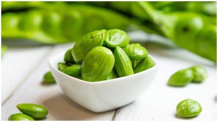 Ilustrasi petai yang berbau menyengat.