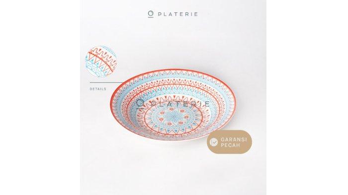 PLATERIE Piring Keramik Floral Bohemian dengan desain cantik dan ukuran ringkas.