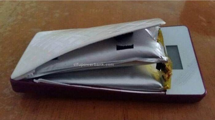 Ilustrasi powerbank kembung yang bisa menjadi tanda adanya kerusakan