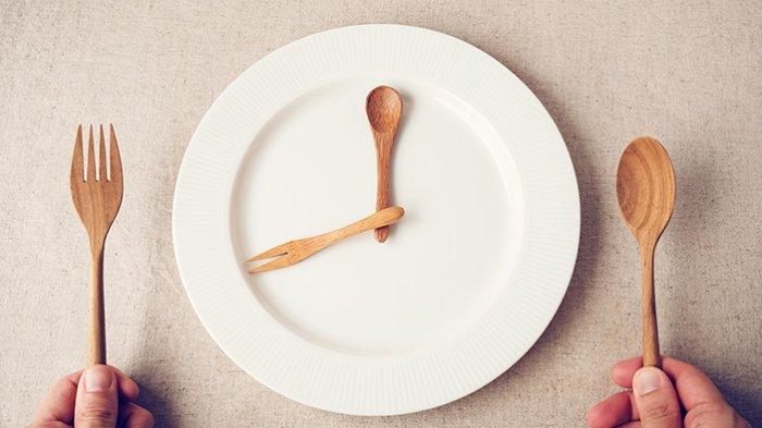 puasa intermitten merupakan salah satu cara untuk menjaga pola makan penderita diabetes.