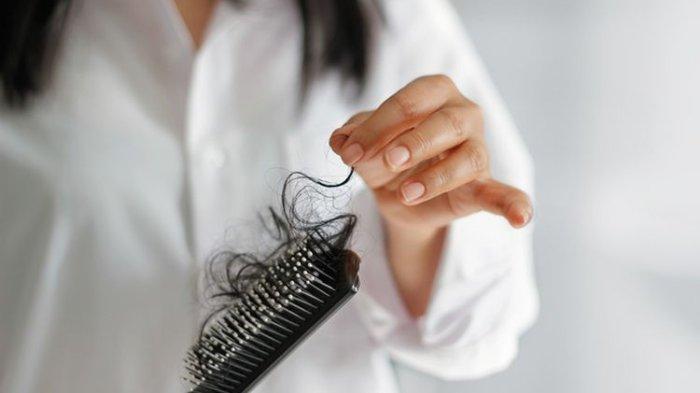 Jangan buang rambut rontok ke dalam wastafel.