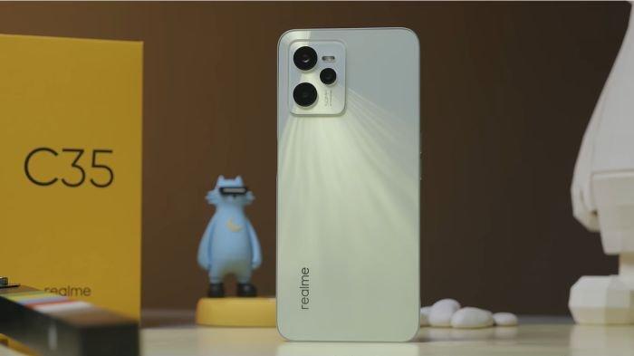 realme C35 hadir dengan susunan kamera zig-zag melalui bodi belakangnya