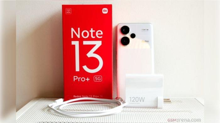 Redmi Note 13 Pro Plus 5G resmi ikut meramaikan pasar penjualan HP midrange Indonesia dengan harga Rp 5 jutaan.
