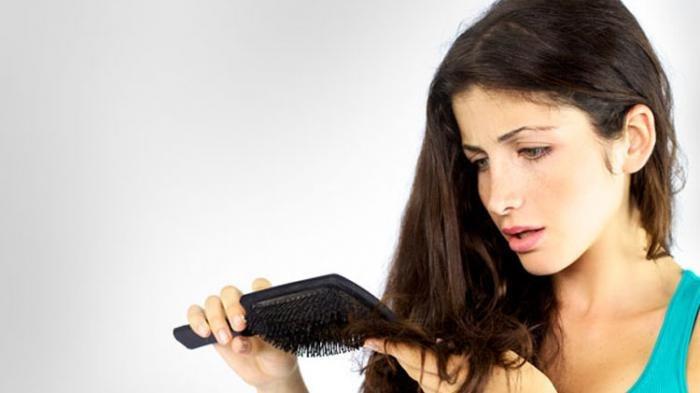 Rambut rontok bisa kamu atasi dengan menggunakan bahan alami dari rempah kayu manis.