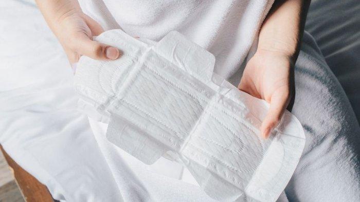 Rutin mengganti pembalut agar tidak gatal dan iritasi.