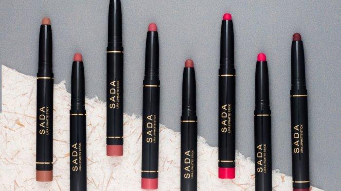 Ilustrasi produk SADA Lira Lipmatte Stick.
