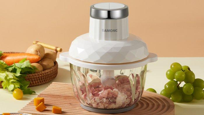 SAMONO SW-C300 Food Chopper praktis untuk menghaluskan berbagai bahan masakan secara mudah.