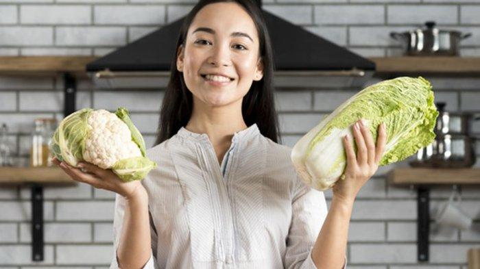 konsumsi sawi putih bisa bantu mendetoks racun di tubuh.