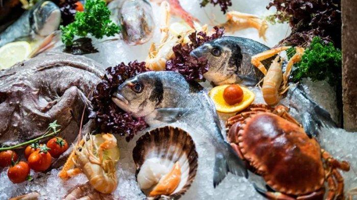 Seafood termasuk salah satu masakan yang harus dihindari penderita kolesterol.