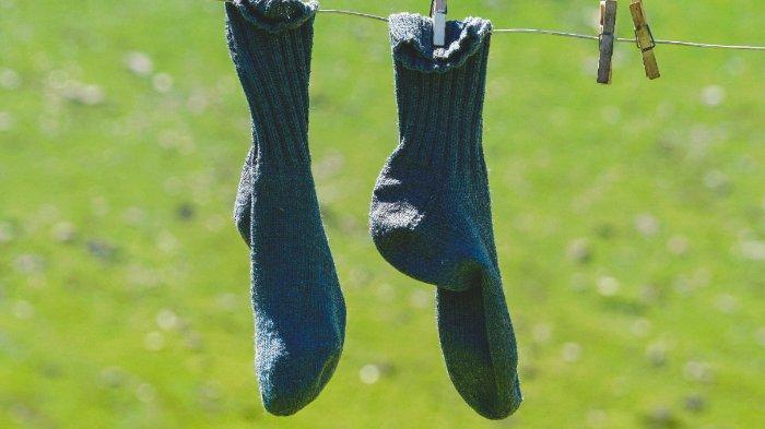 Pengering mesin cuci dapat membuat stocking dan kaus kaki kehilangan elastisitasnya dan menjadi kusut