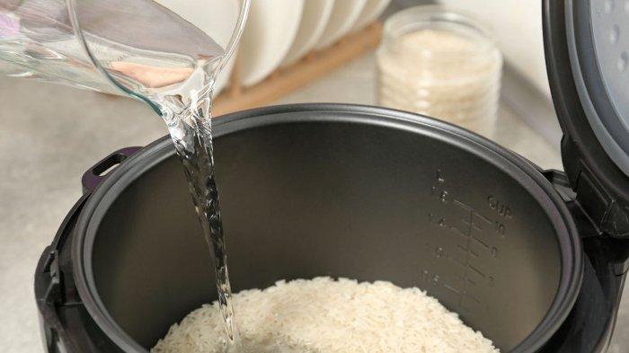 Gunakan takaran air yag sesuai saat memasak