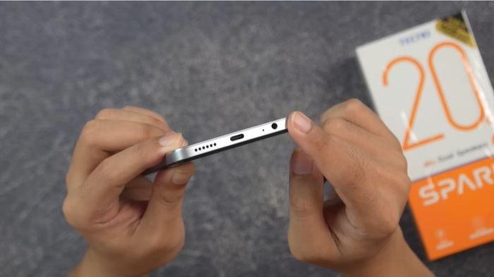 TECNO SPARK 20C dilengkapi port charging USB Type-C dan audio jack 3.5 mm