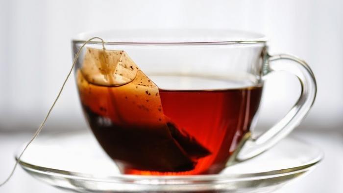 Teh tawar memiliki segudang manfaat bagi kesehatan, salah satunya untuk penderita diabetes.