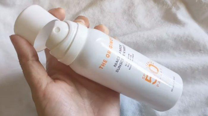 Kemasan dari THE ORIGINOTE Niaceramide Sunscreen Mist SPF 50 PA++++.