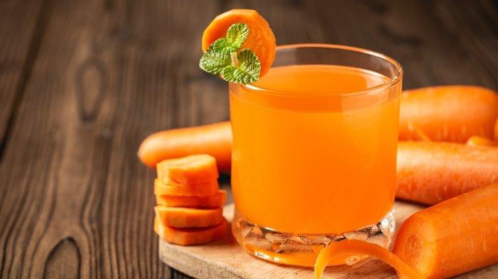 Slow juicer bisa menghasilkan jus yang lebih minim ampas.
