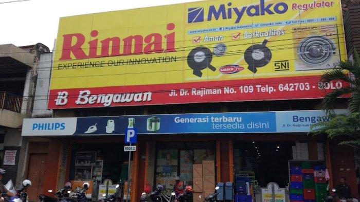 Toko Bengawan Solo.