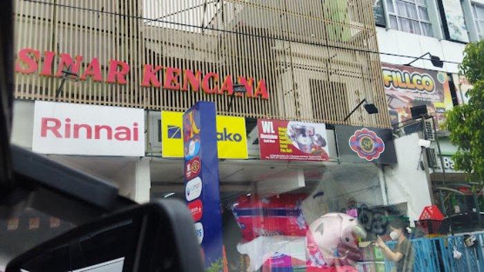 Toko Sinar Kencana.