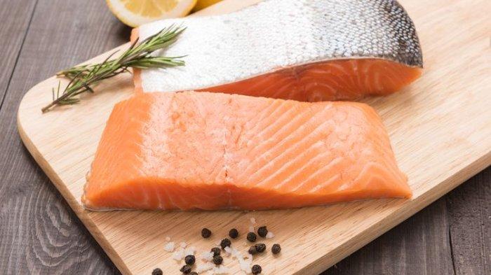 Salmon sehat untuk mengontrol kadar kolesterol.
