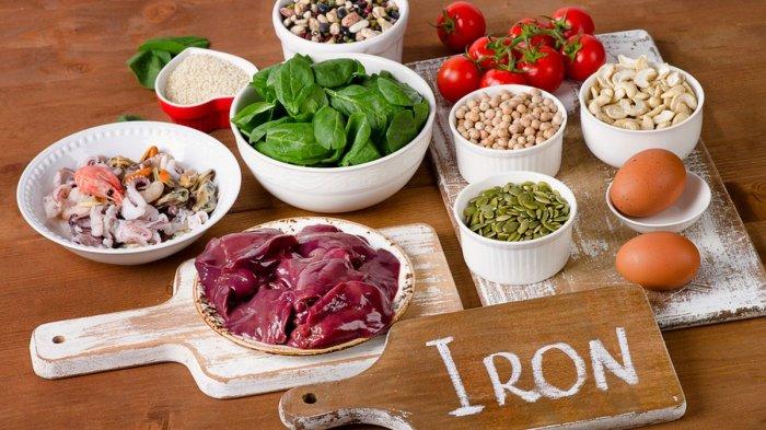 Zat besi atau iron juga ada di dalam daun salam.