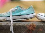 Cara Membersihkan Noda Lumpur di Sepatu Olahraga, Bersih Tanpa Bau dan Bekas Kecokelatan