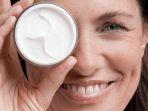 Urutan Skincare Malam untuk Usia 40 Tahun Biar Kulit Kencang dan Lembap