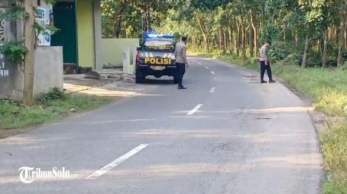 LOKASI BEGAL PAYUDARA - Alas karet di Kecamatan Kedawung, Kabupaten Sragen, yang menjadi lokasi percobaan begal payudara terhadap seorang pengendara sepeda motor perempuan. Kejadian tersebut pertama kali diunggah di akun instagram sragenkita, yang menyatakan bahwa kejadian itu terjadi pada Selasa (13/5/2025) sore.