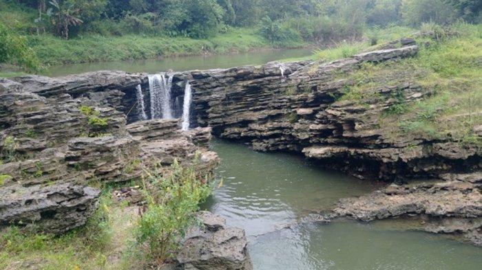WISATA ALAM SRAGEN - Kedung Grujug, air terjun mini yang terletak di antara Desa Doyong dan Desa Soko di Kecamatan Miri, Kabupaten Sragen, Jawa Tengah, beberapa waktu lalu. Berikut rekomendasi wisata alam di Sragen yang lokasinya tersembunyi. (humas.jatengprov.go.id)
