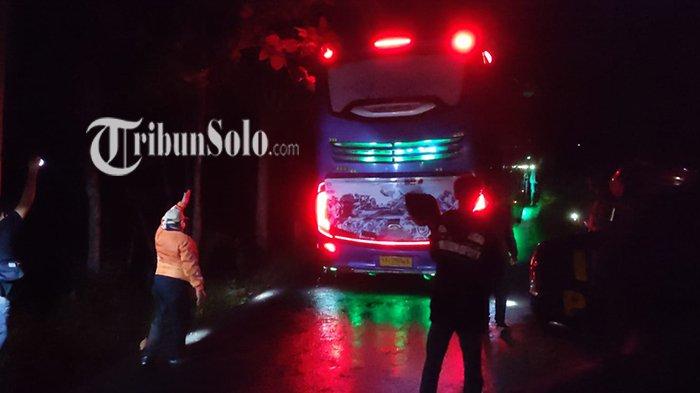 Jelajah Negeri Serambi Madinah: Mengupas Potensi Pariwisata Gorontalo dan Armada Bus Pendukungnya