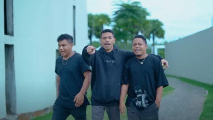Chord Kunci Gitar dan Lirik Lagu Tambah Gaga, Kunci Gitar Paling Mudah ...