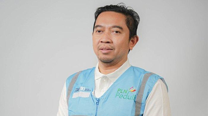 SALURKAN BANTUAN. General Manager PLN Unit Induk Distribusi (UID) Jawa Tengah dan DIY, Sugeng Widodo. (Tribun Solo / Istimewa 'PLN Jateng DIY')