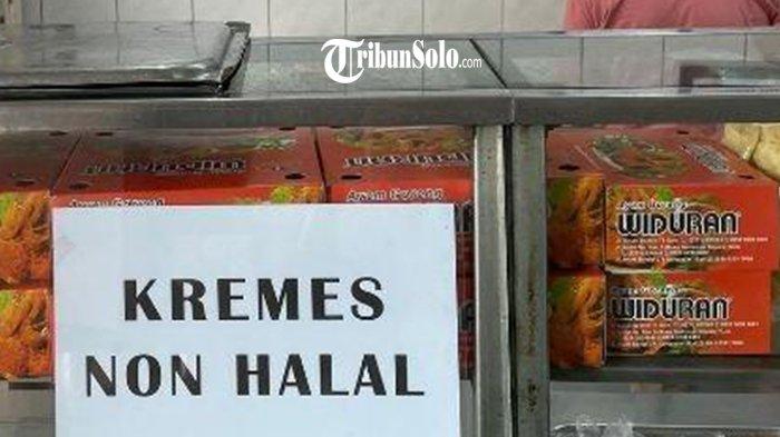 AYAM GORENG WIDURAN - Suasana di Ayam Goreng Widuran Jalan Sutan Syahrir, Kepatihan Kulon, Jebres, Solo, Sabtu (24/5/2025). Heboh di media sosial Ayam Goreng Widuran di Kota Solo ternyata dimasak dengan bahan yang tidak halal.