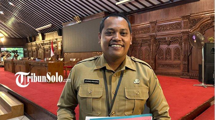 Sekretaris Daerah (Sekda) Kabupaten Klaten Jajang Prihono menjelaskan uji coba makan bergizi gratis dilakukan di beberapa titik, Selasa (4/2/2025).