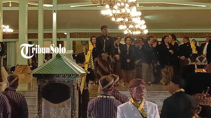 KGPAA Mangkunagoro X jelang prosesi Kirab Malam 1 Suro Puro Mangkunegaran, Selasa (18/7/2023)
