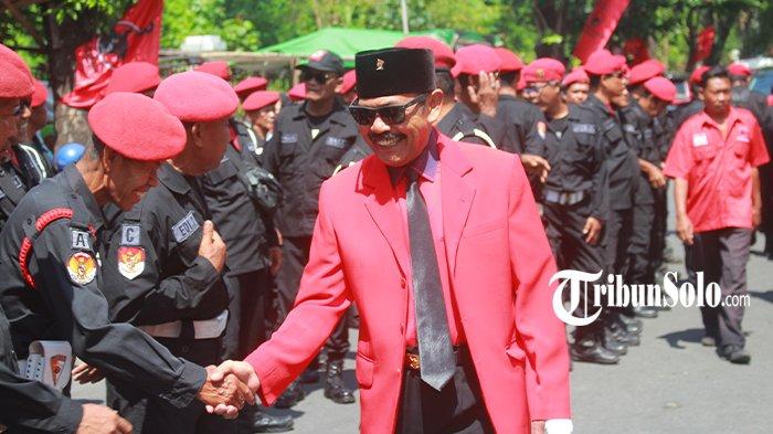 Ketua DPC PDI Perjuangan Kota Solo FX Hadi Rudyatmo saat ditemui di Kantor DPC PDIP Solo, Jumat (10/1/2025).