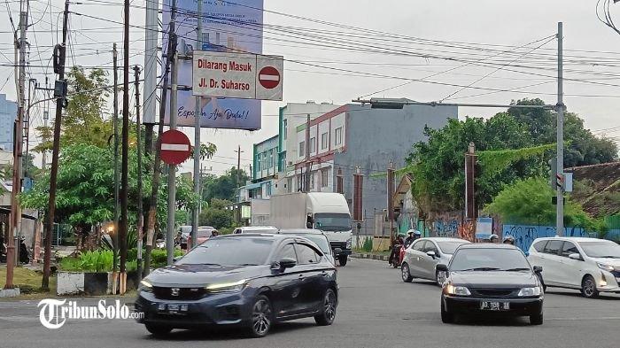 Plus Minus Penerapan Aturan Dua Arah Jalan Prof Dr Soeharso Solo ...