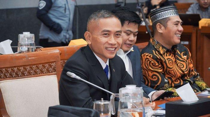 EKS BUPATI BATANG - Sosok mantan Bupati Batang, Yoyok Riyo Sudibyo, beberapa waktu lalu. Kini ia duduk sebagai anggota Komisi VII DPR RI dari Fraksi NasDem.