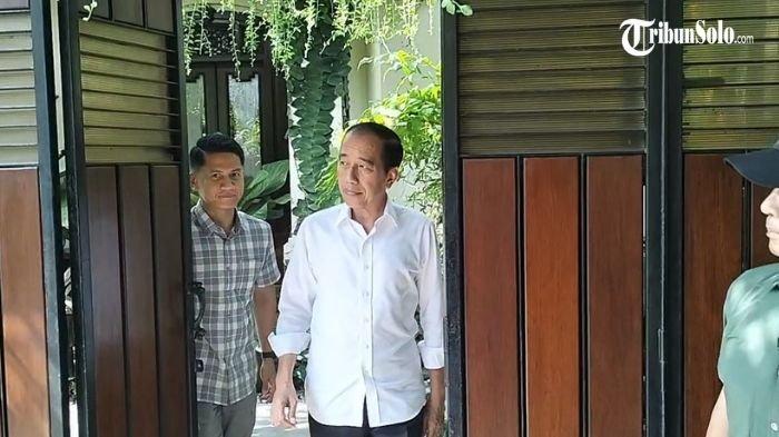 JOKOWI KAGET : Mantan Presiden Joko Widodo saat ditemui di kediamannya, Selasa (11/3/2025). Jokowi pun mengaku tak tahu-menahu mengenai isu putusan yang dilempar kubu PDIP yang minta Jokowi tidak dipecat dan Hasto harus mundur.