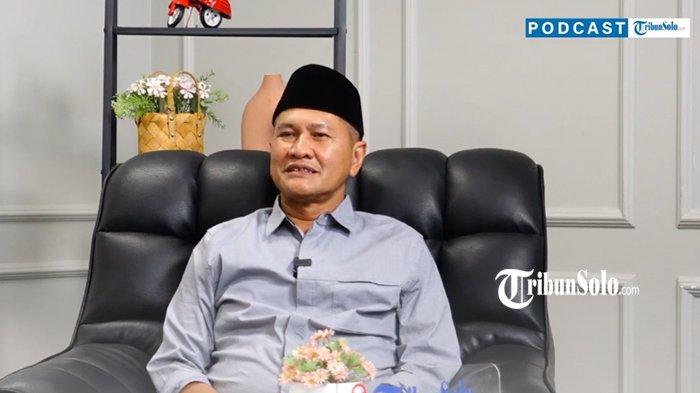 PROGRAM 100 HARI KERJA. Bupati Wonogiri Setyo Sukarno saat podcast dengan TribunSolo.com, Kamis (27/2/2025). Bupati Wonogiri Setyo Sukarno menegaskan program 100 hari pertamanya akan fokus menyelaraskan APBD dengan proses efisiensi yang ada. 