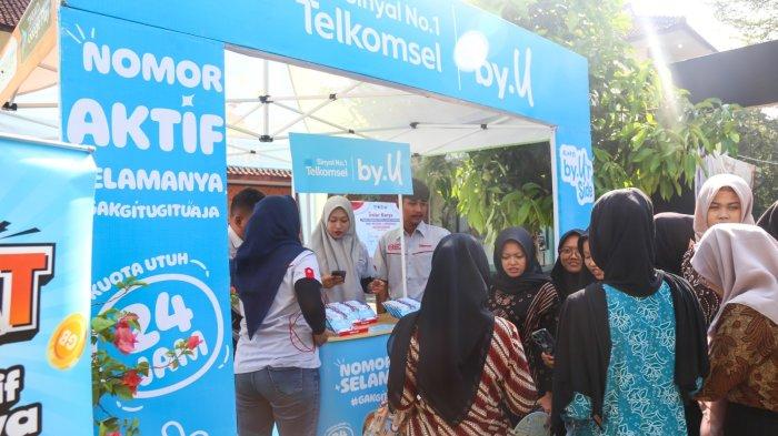 SEMARAK PROGRAM BY.U. Program by U’r Side telah diselenggarakan di 4 sekolah  diantaranya : SMK S Al Falah Moga, Pemalang, SMAN 1 Sokaraja, Banyumas, SMAN 2 Demak dan SMAN 1 Nguter, Sukoharjo