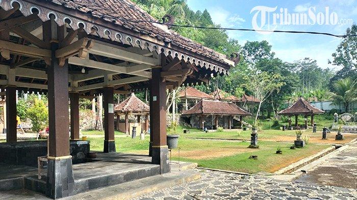 Objek Wisata Sapta Tirta, di Desa Pablengan, Matesih, Karanganyar.