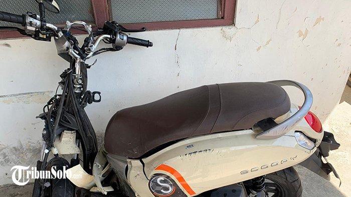 Scoopy yang terlibat kecelekaan dengan Toyota Corolla Altis di Wonogiri, Kamis (15/8/2024).