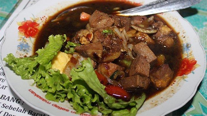 KULINER LEGENDARIS SOLO - Seporsi Harjo Bestik, kuliner legendaris Solo yang eksis sejak 1950an. Berikut rekomendasi kuliner malam khas Solo untuk berbuka puasa. (surakarta.go.id)