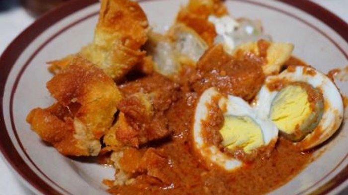 Siomay dan Batagor Mang Edi Solo.