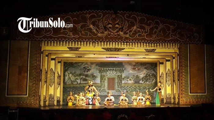 Siswa SMP Solo saat mementaskan Pendadaran Siswa Mardika di Gedung Wayang Orang Sriwedari, Kamis (25/8/2022).